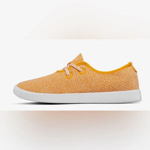 Allbirds Women's Tree Skippers Sol colored laced everyday shoe Sz  7